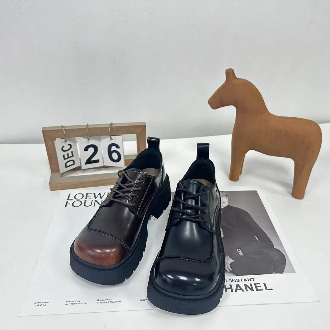 春夏季新款时尚百搭休闲女鞋擦色工艺英伦风复古漆皮单鞋5388