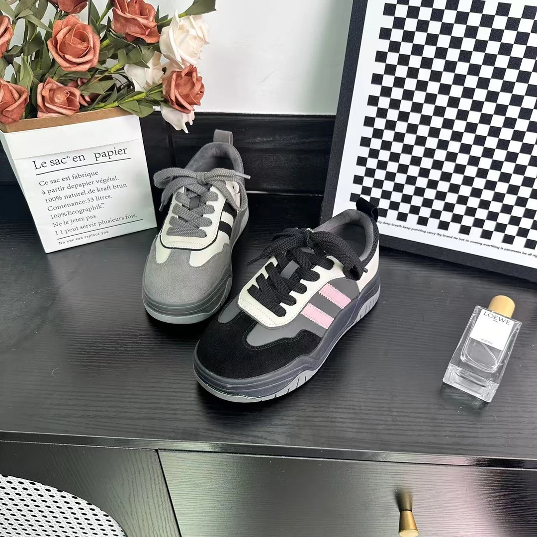 秋冬新品经典时尚百搭休闲厚底德训女鞋气质软底冷粘工艺9811-1