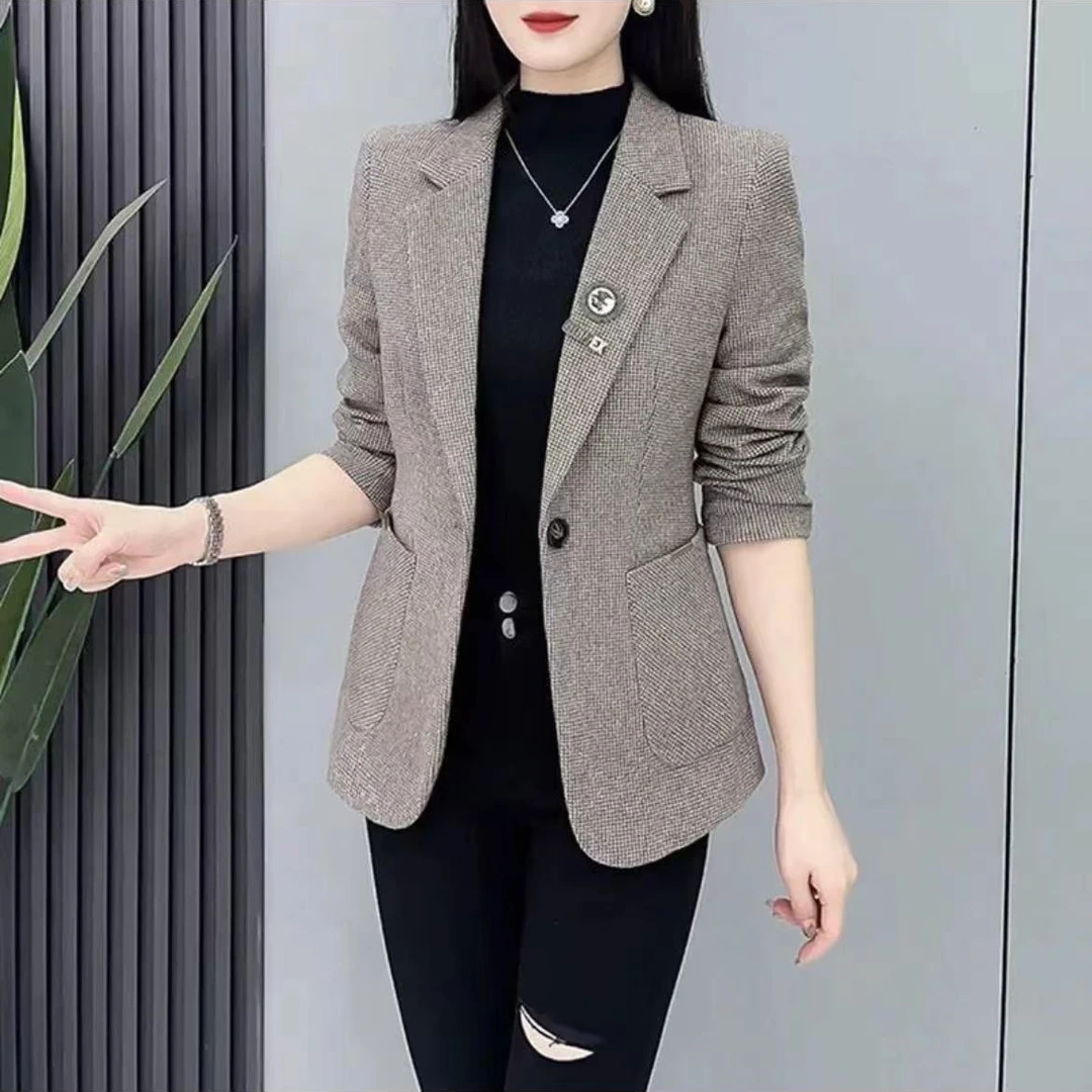 女装新款上衣韩版短款格子休闲女士小西装外套