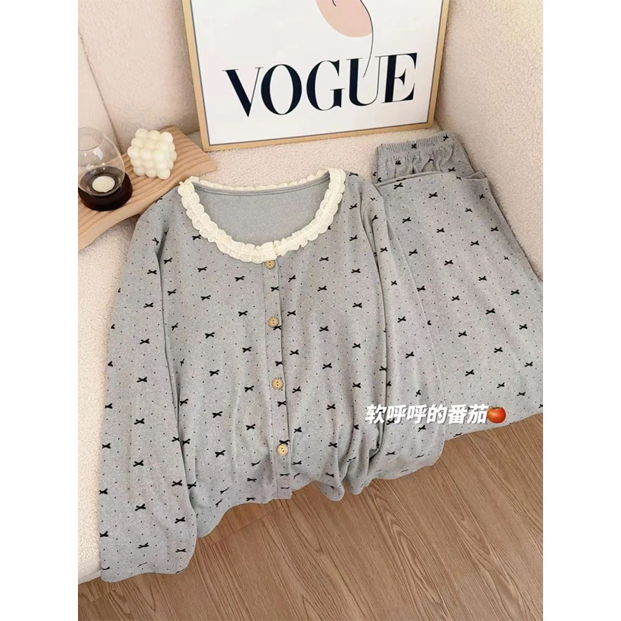 公主风蕾丝边圆领睡衣女秋冬加厚双面德绒发热带胸垫的长袖家居服