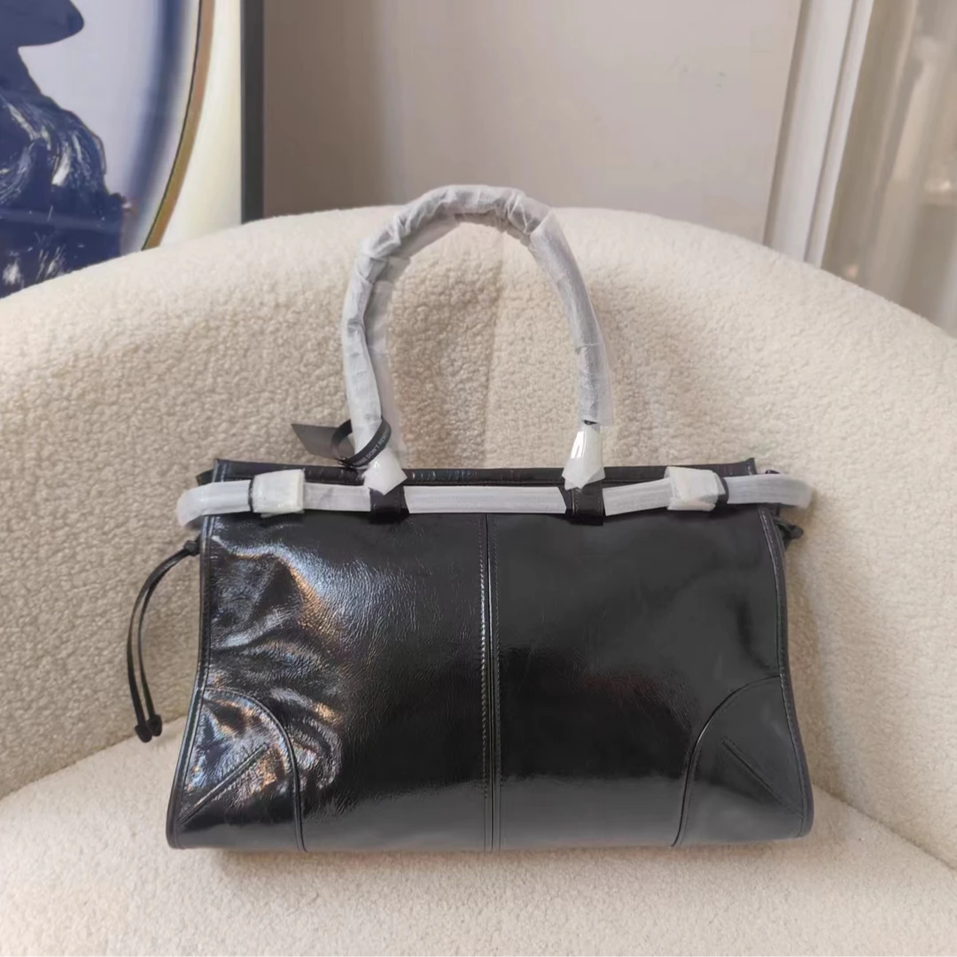 老王甄选 高品质新款 通勤简约油蜡皮大容量女士手提托特包