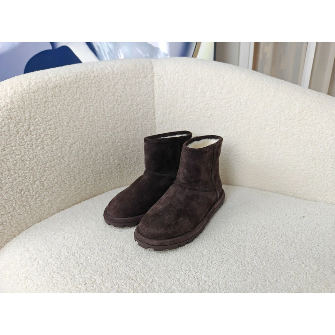 老王甄选 冬季款 金典简约皮毛一体保暖女士雪地靴