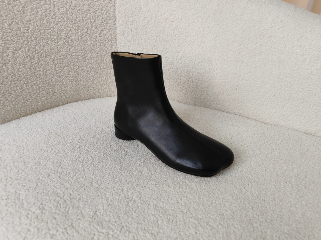 老王甄选 冬季新款 进口羊皮女士不规则我五个战靴