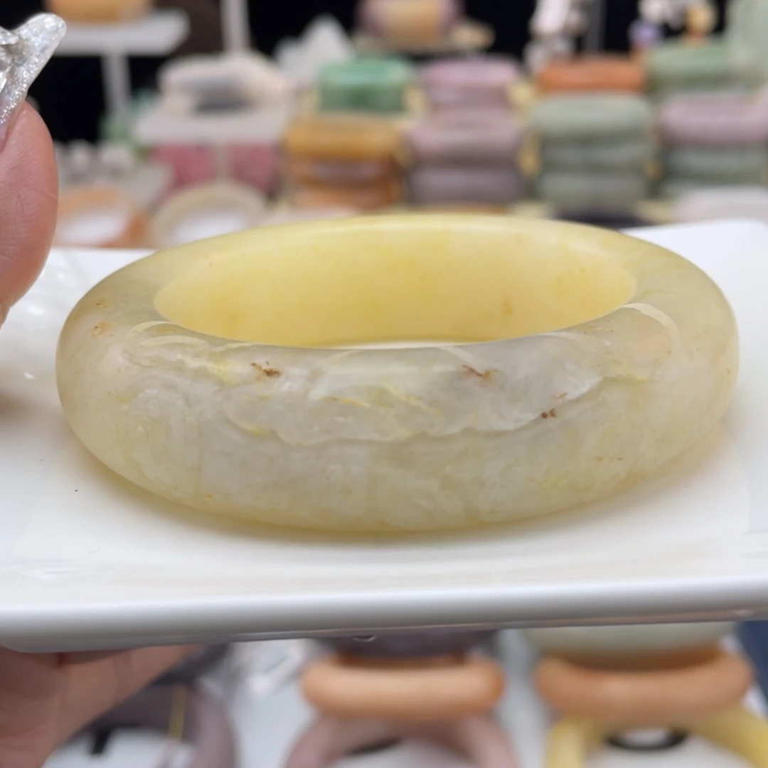 【闪购商品】石英质玉手镯未镶嵌