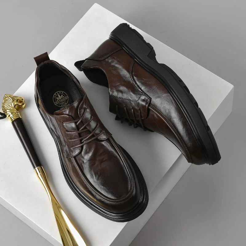 新款男士皮鞋男商务正装英伦圆头休闲百搭软底时尚厚底增高鞋