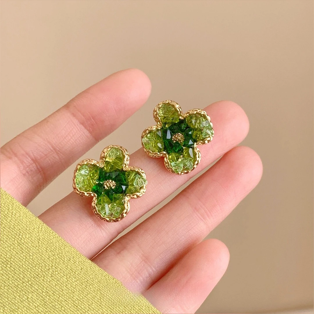 春意盎然春夏新款耳钉耳环女小众设计高级感小清新绿色花朵耳饰潮