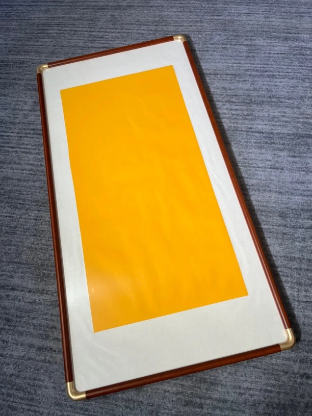 90*45仿铜实木画框 有机玻璃 龙骨背板