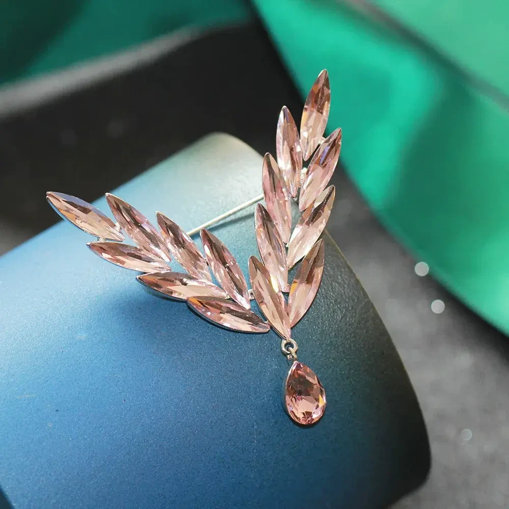 铜合金合成锆石胸针施华洛天使之翼时尚优雅简约高级胸针气质女