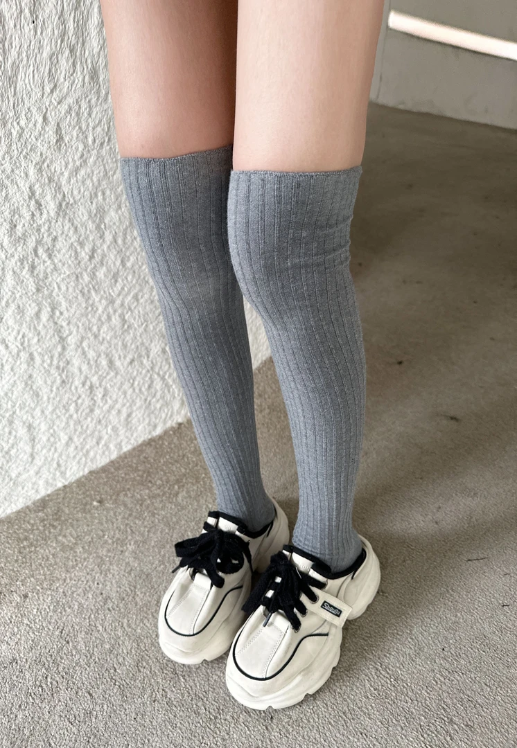 HuiHui【巧妙搭配】过膝袜袜ins潮堆堆袜高筒袜（A730）
