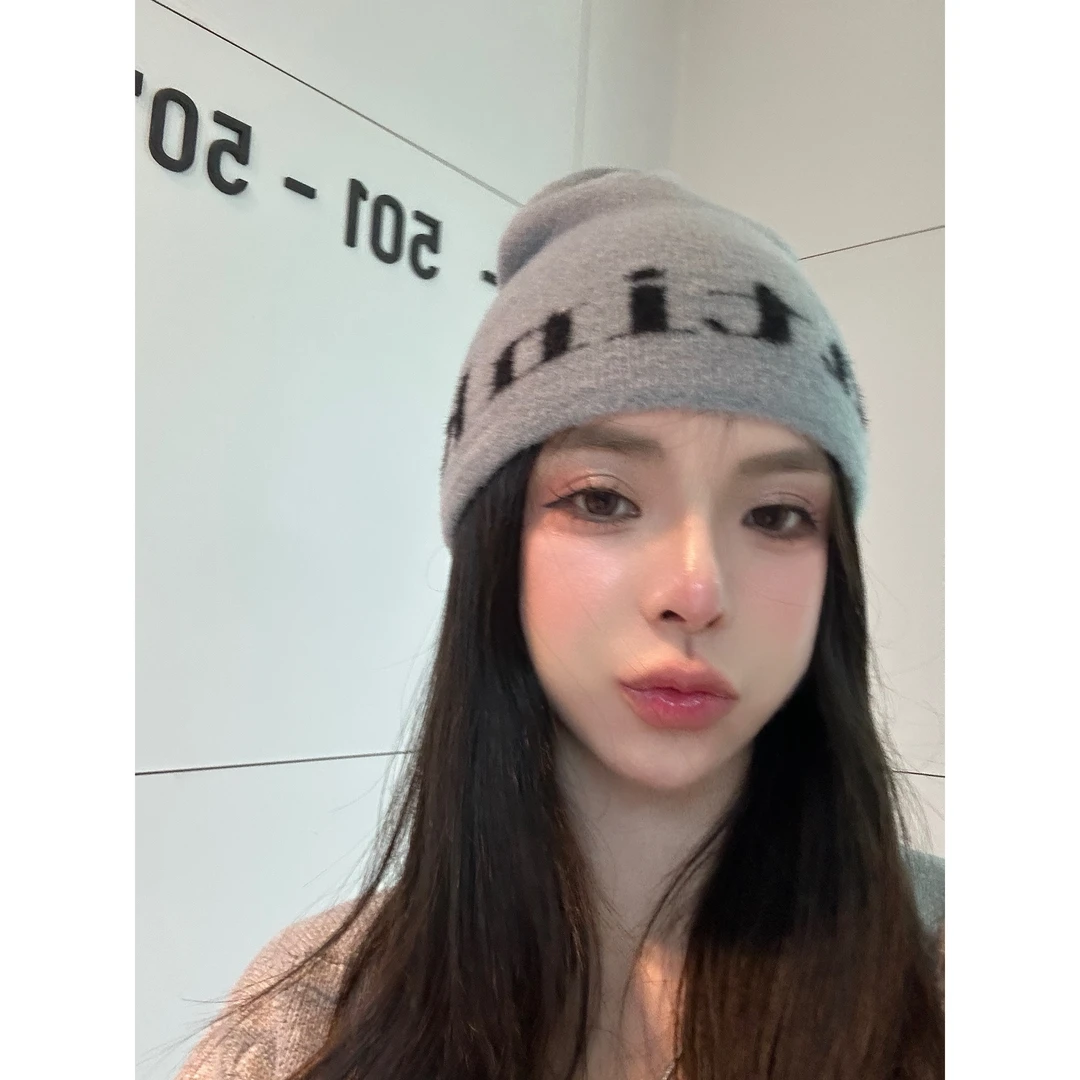 【HuiHui】经典系列/ 字母圆顶毛线帽女踏踏帽（A859)