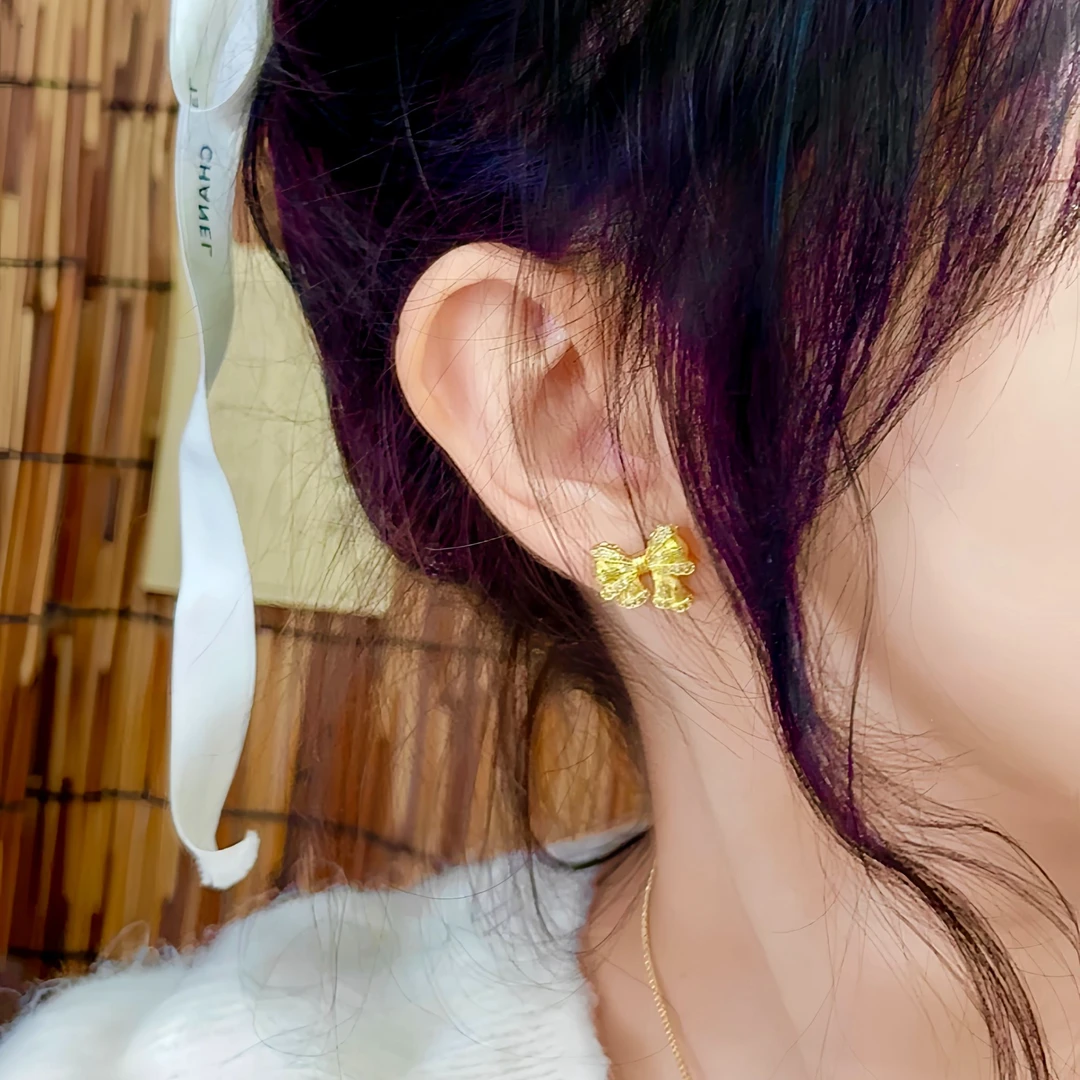 铜合金耳饰 005镶钻ins在逃公主金色耳钉小众少女甜美精致耳饰