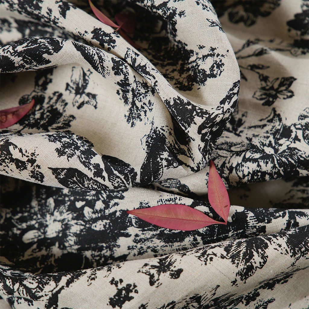 双雨露麻印花出口法国长款产品服装进口普通面料春夏秋季新款款式