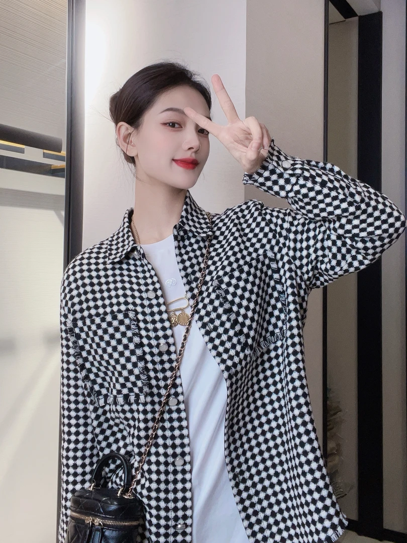 GIRDEAR/哥弟通勤黑白格小香风显瘦流苏羊毛衬衫外套上衣1400398