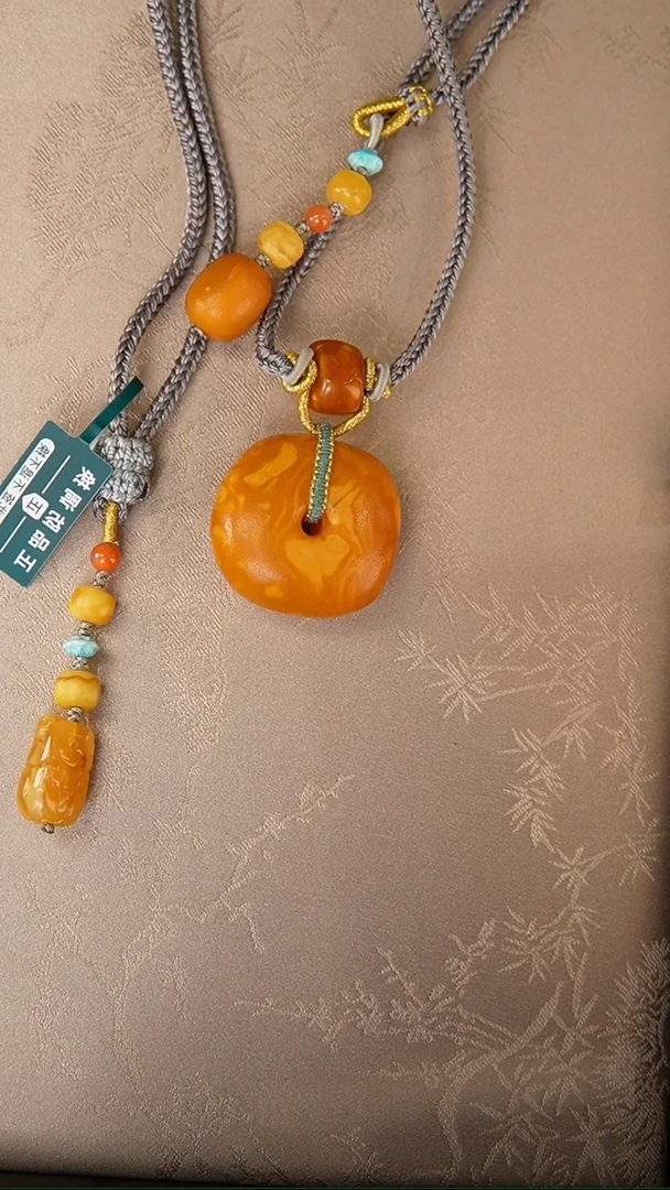 【闪购商品】琥珀颈饰未镶嵌吊坠