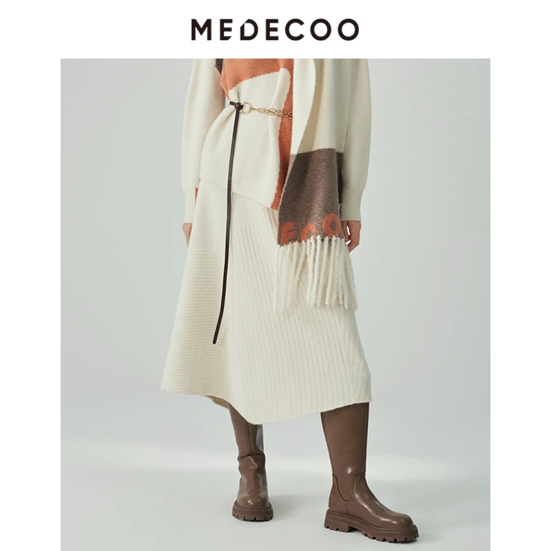 MEDECOO/墨蒂珂冬季新款 长款过膝A字格形针织半身裙MHD40402