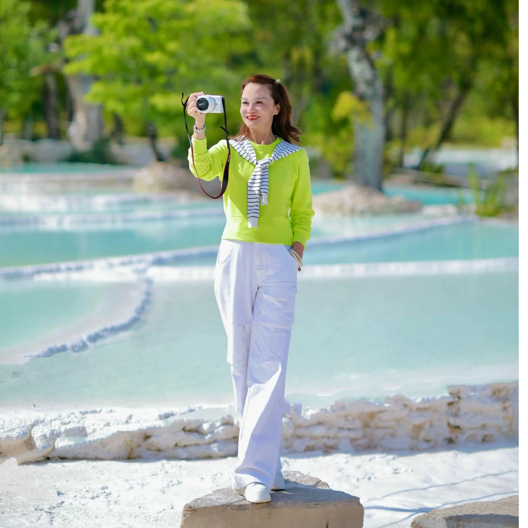 春装搭配一整套时尚休闲运动套装荧光绿薄款卫衣时髦直筒裤两件套