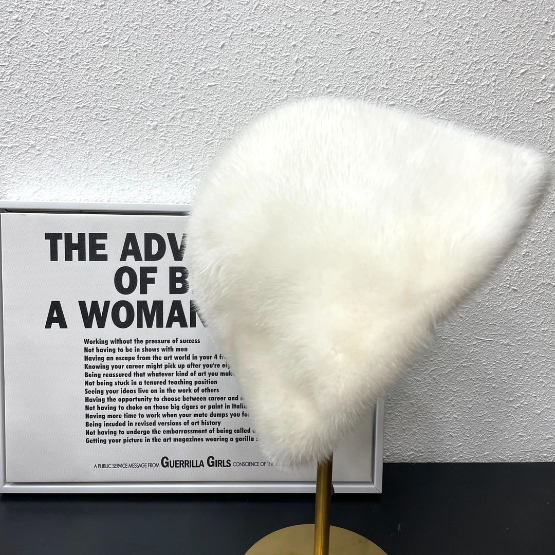 秋冬新款水貂整皮礼貌渔夫帽优雅气质高级轻奢冬季出游保暖女帽子