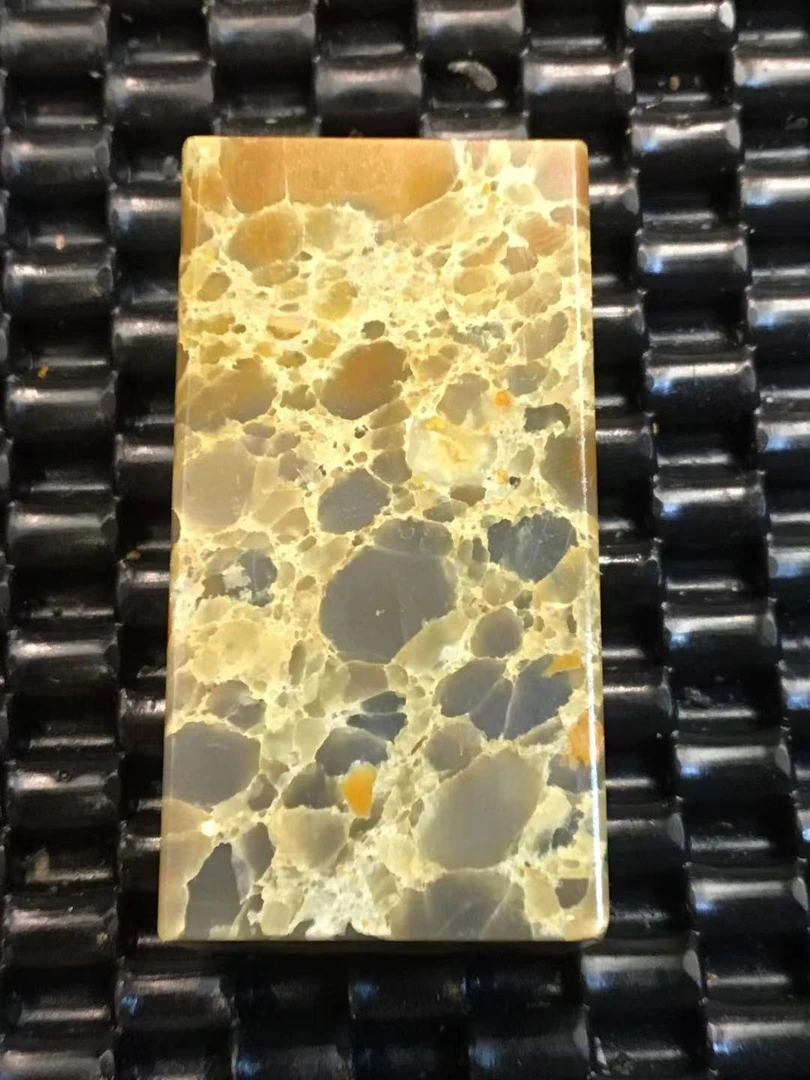 寿山石品种石印章-蓝红大山