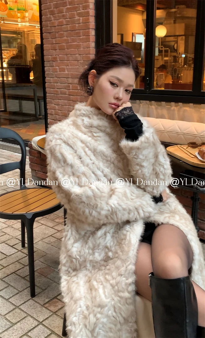 @yldandan|阿尔卑斯北欧复古质感简约设计保暖走秀风毛绒感外套