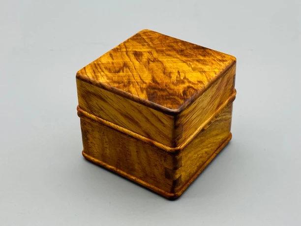 黄花梨收纳盒戒指盒5*5*4.5cm