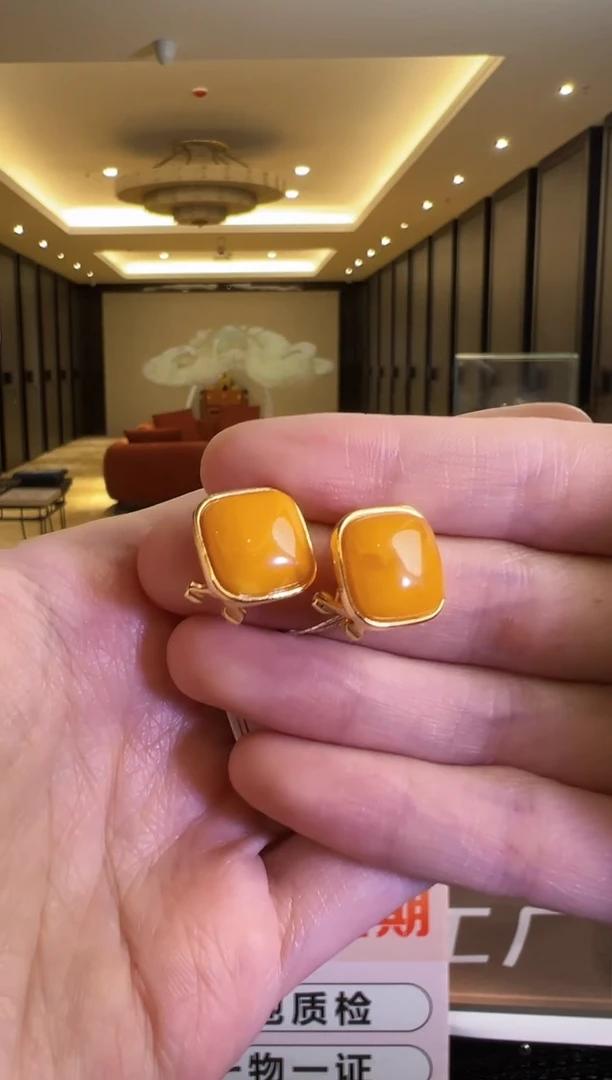 【闪购商品】蜜蜡耳饰银S925镶嵌54【】