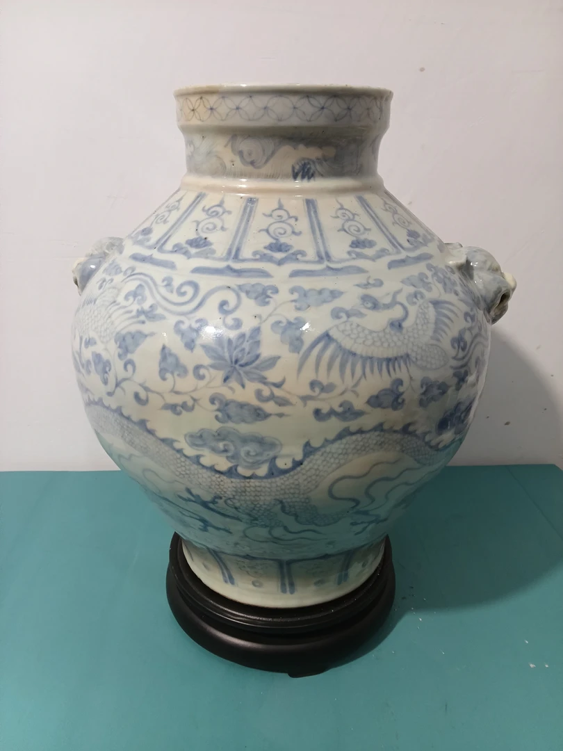 青花龙纹风穿牡丹罐