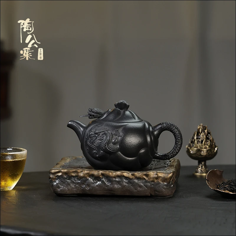 【陶公粟】陈佳欢原矿黄龙山朱泥焐灰《鱼化龙》220cc手制紫砂壶