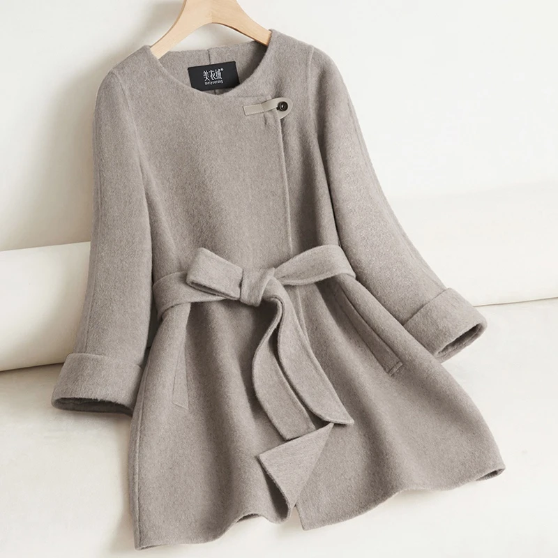 2025新款燕麦色双面羊绒大衣女中长款显瘦系带收腰圆领羊毛呢外套