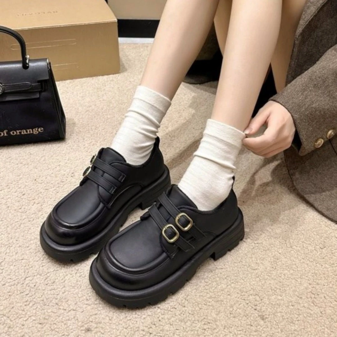 秋冬新款皮带扣加绒厚底小皮鞋女