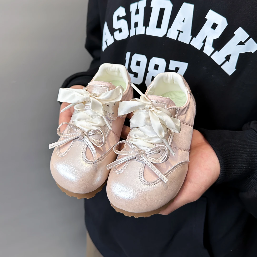 女童鞋子2024春秋新款轻便软底小女孩休闲鞋学生跑步鞋儿童运动鞋