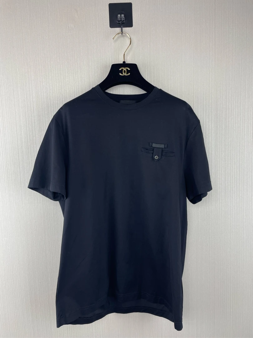 闲置新 Prada/普拉达 黑标口袋短袖/S码/ZG00056