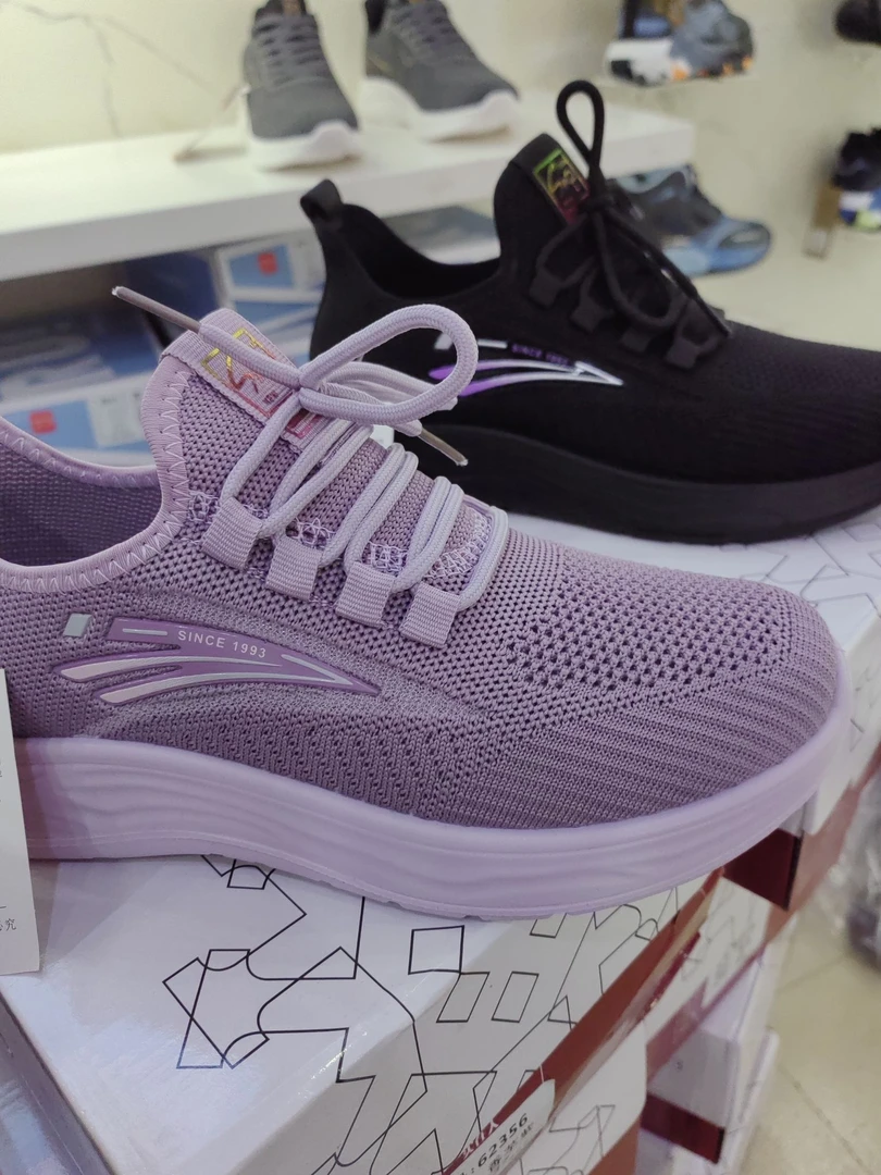 超轻耐磨夏季鞋子时尚