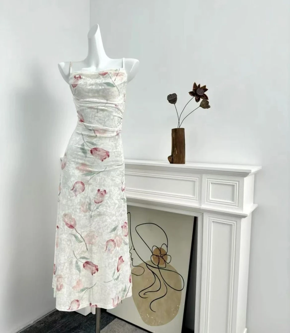 少女吊带连衣裙碎花气质显瘦甜美