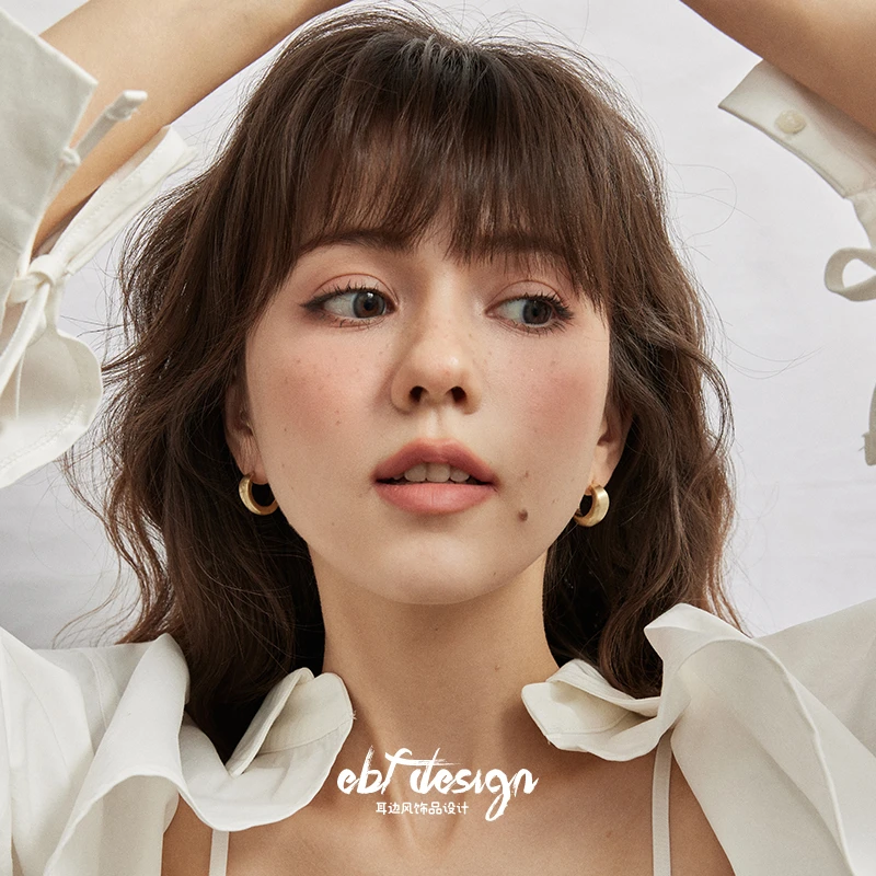 EBFWIND 合金耳饰 【空山】哑光磨砂高级素圈不规则C形几何扭面耳环