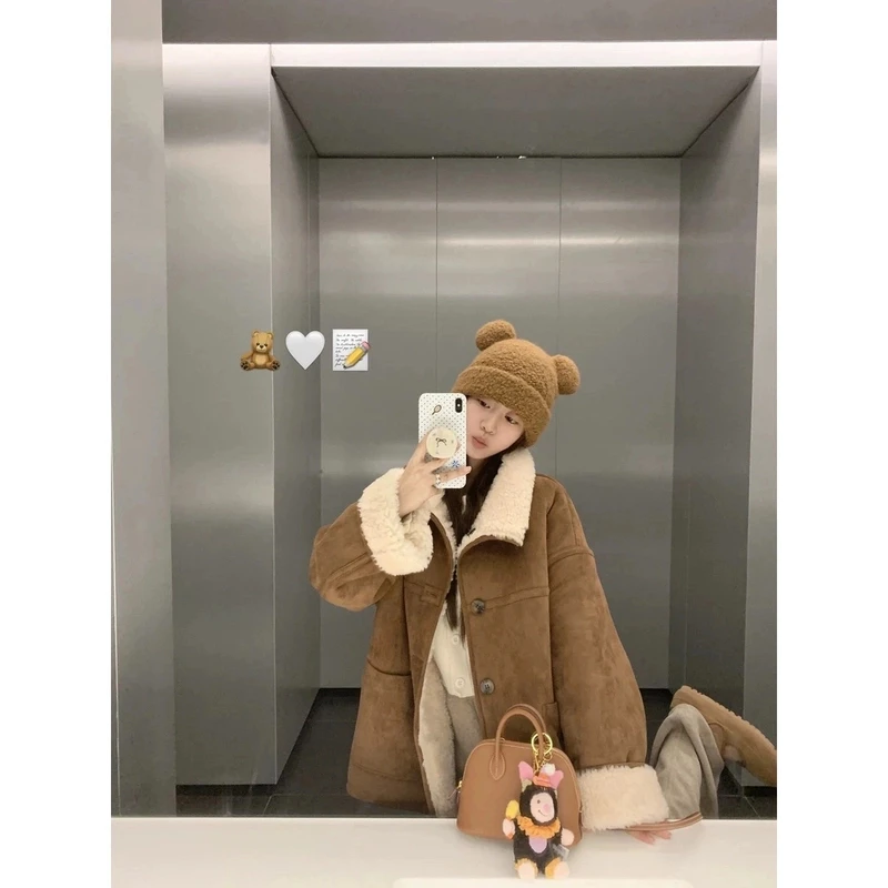 2024冬季新款韩版女暖熊抱抱毛毛一体双面可穿保暖秋冬厚外套