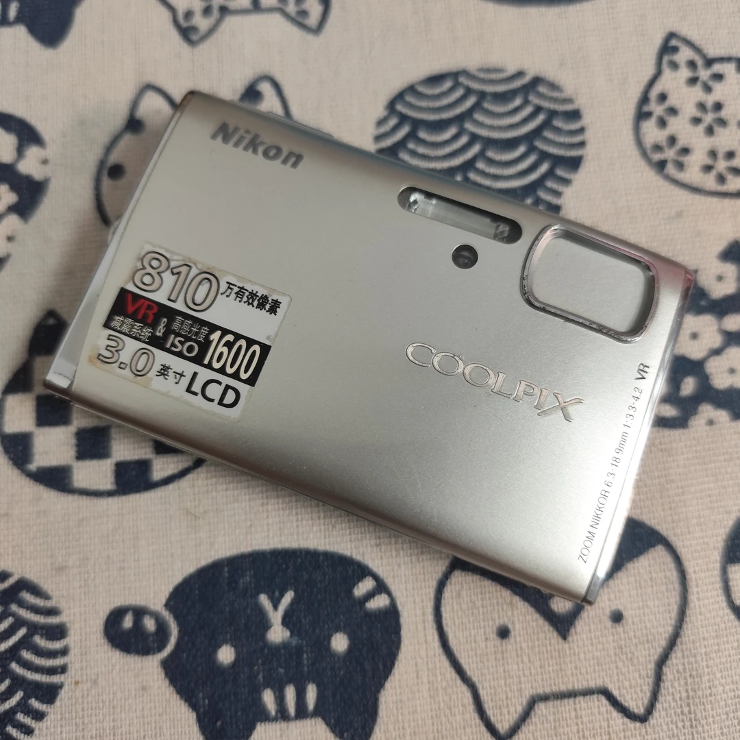 80新 Nikon/尼康 复古ccd相机 尼康s51 银色 复古感很浓郁
