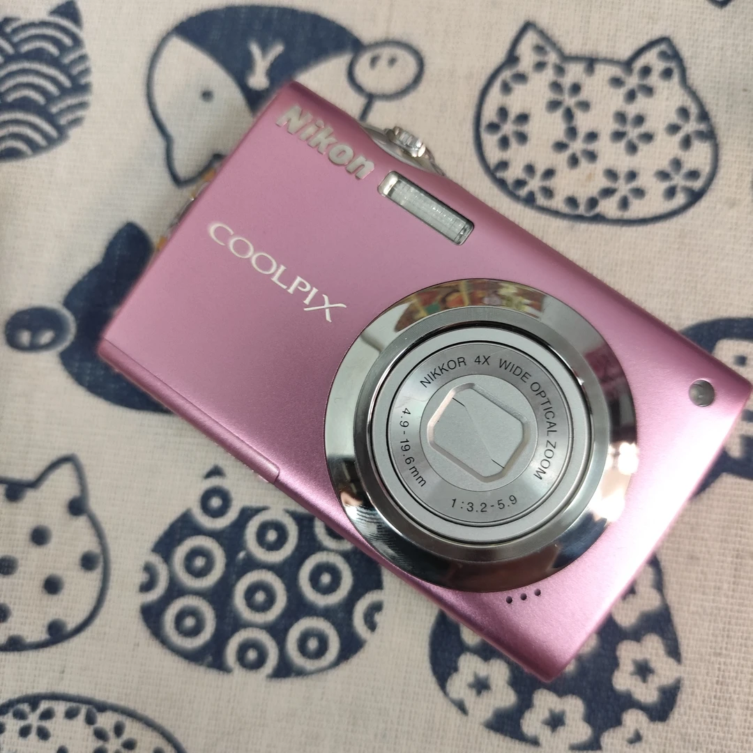 90新 Nikon/尼康 复古ccd相机 尼康s4000 樱花粉色 人像很有质感