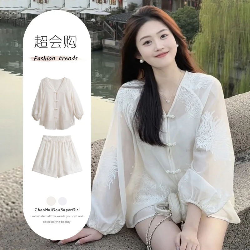 新中式国风套装女春季新款刺绣盘扣上衣搭配显瘦休闲短裤三件套装