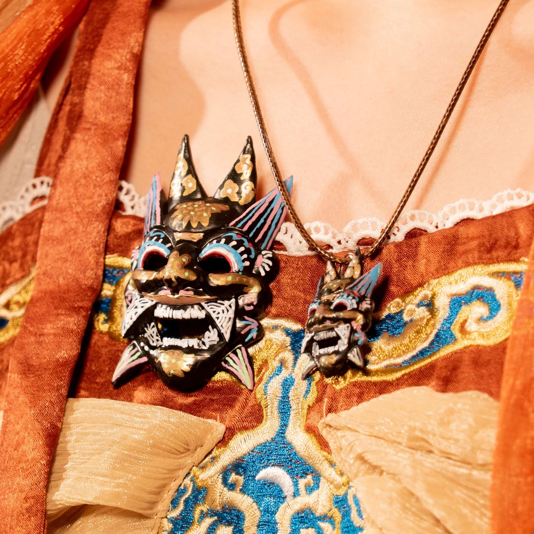 精致手绘小面具2CM版本【随机】