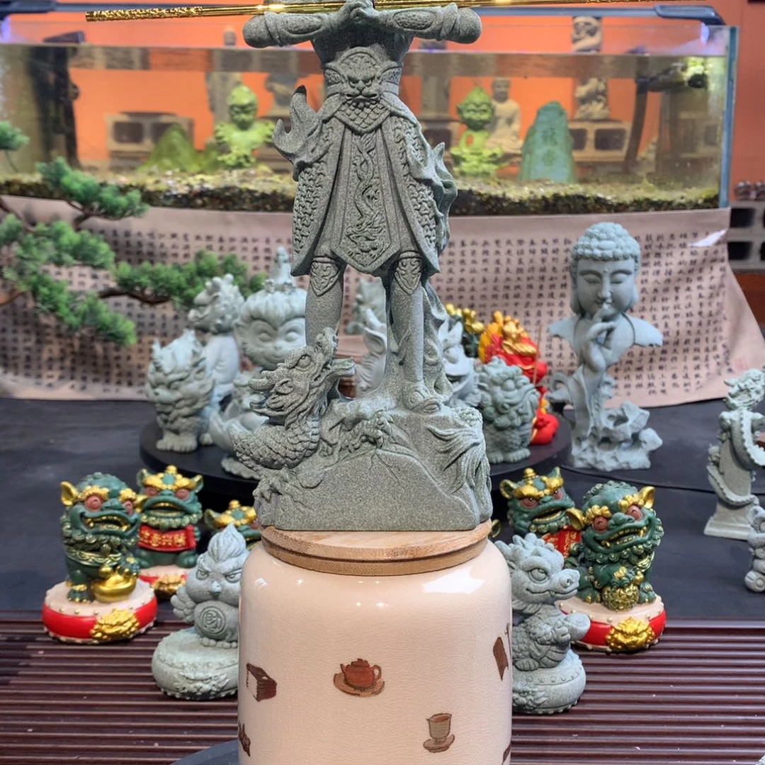 .斗战胜佛加龙龟两只加锁链