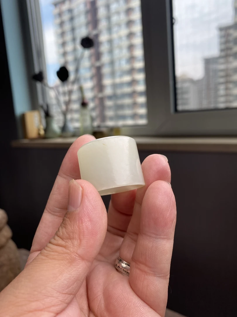 和田籽料白玉扳指 内径2.1 微瑕疵