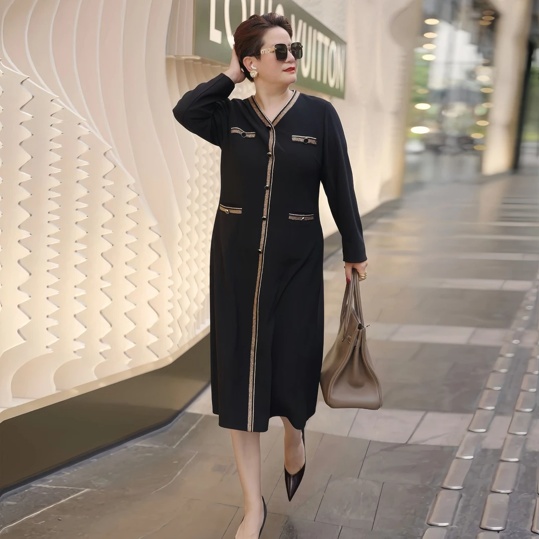 向红同学2025春秋女装小香风法式高级V领女士气质长袖连衣裙0081