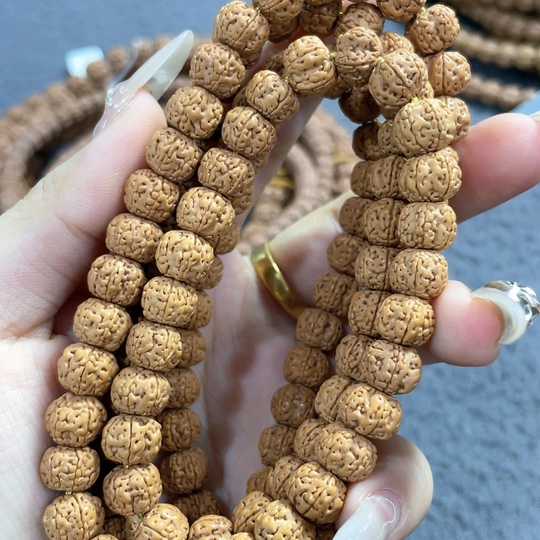 金刚菩提吊坠C****。六瓣梅花108