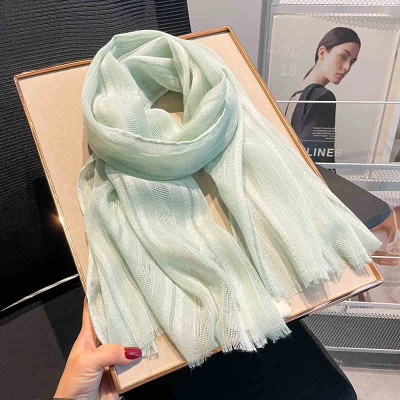百搭纯色棉麻围巾女春秋薄款冬季学生韩版秋冬褶皱日系围脖小丝巾