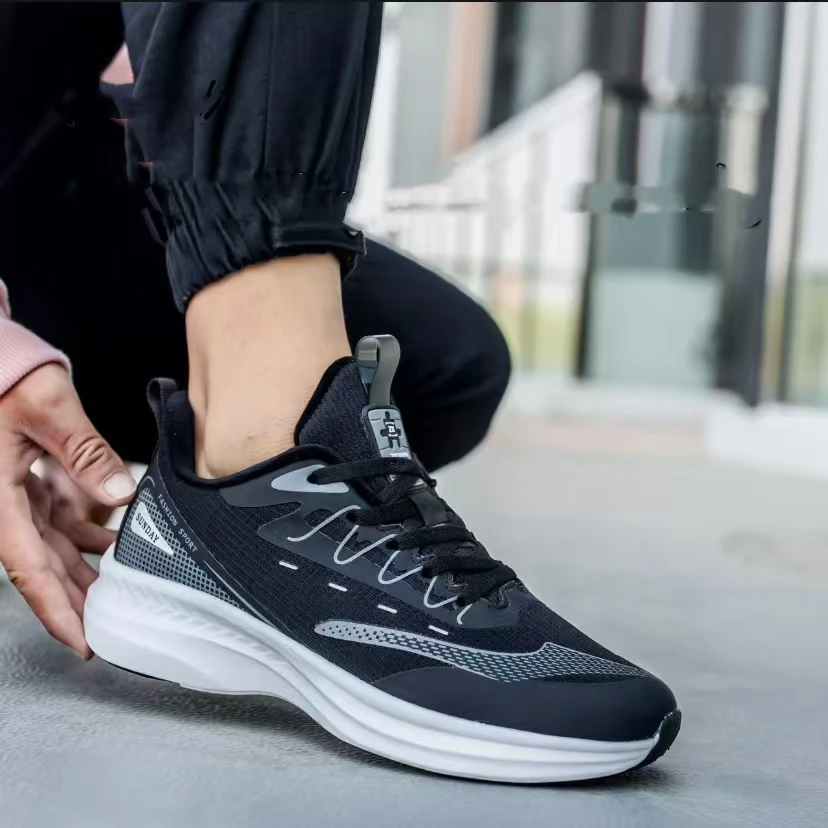 2024年冬季新款时尚舒适百搭轻便防滑耐磨加绒男士慢跑鞋