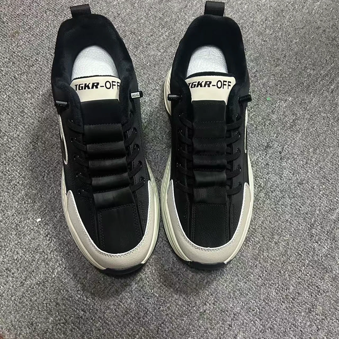 2024年冬季新款时尚舒适百搭轻便防滑耐磨加绒男士慢跑鞋