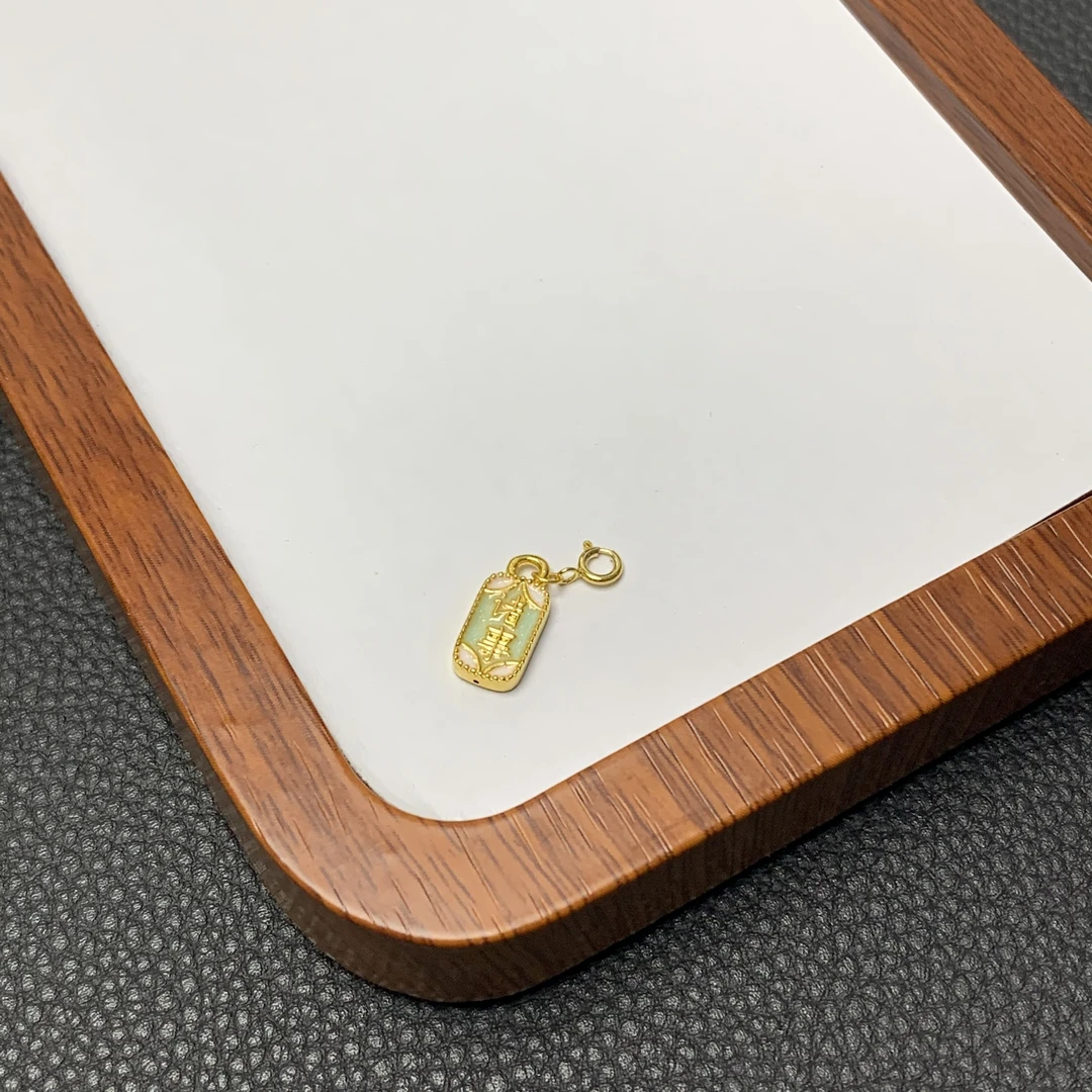 YZ2311-18K金诸事牌Q字扣配件-JS