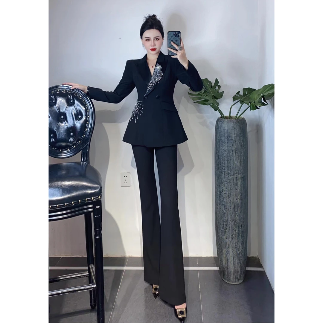 春季高端职业装女总裁气质重工钉钻黑色收腰显瘦西装微喇裤两件套