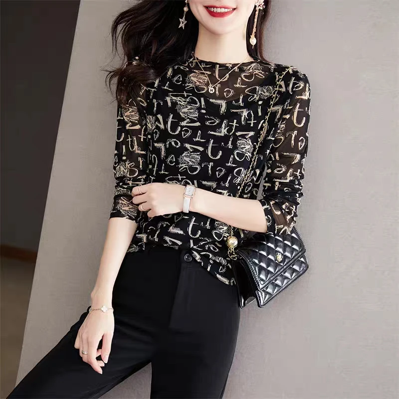 欧货2025春季新款洋气减龄别致花色圆领长袖t恤女印花打底衫上衣T