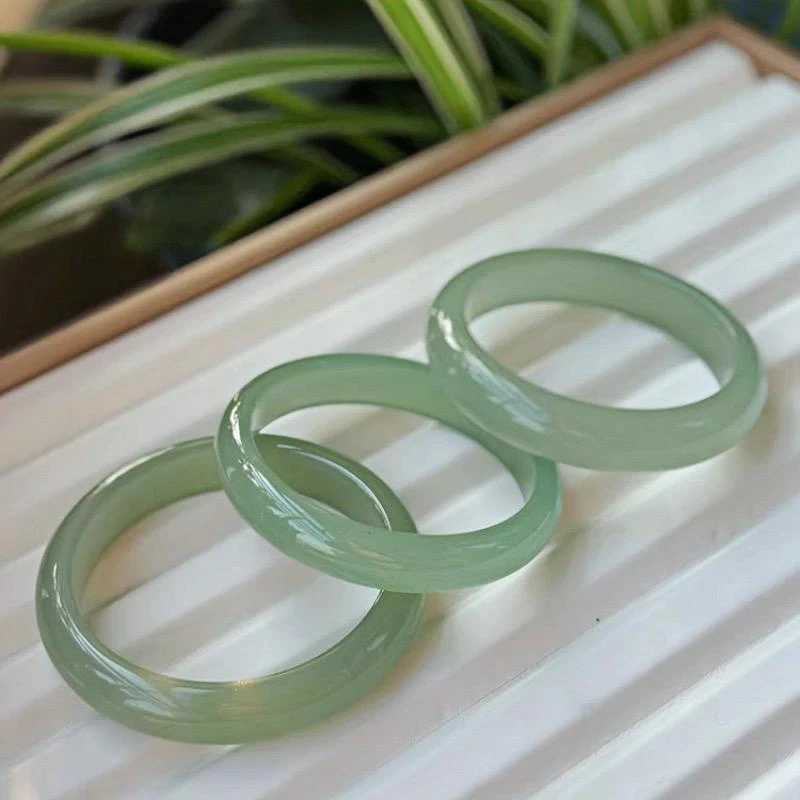 【熙熙专属】天然东陵玉浅色手镯多样性发其一